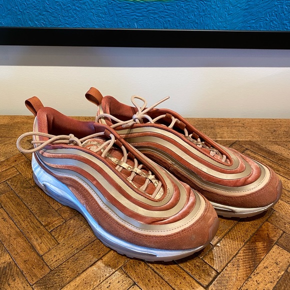 Nike Air Max 97 in “Dusty Peach” - Picture 3 of 4